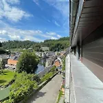 Semesterbostad Le Belle-vue *